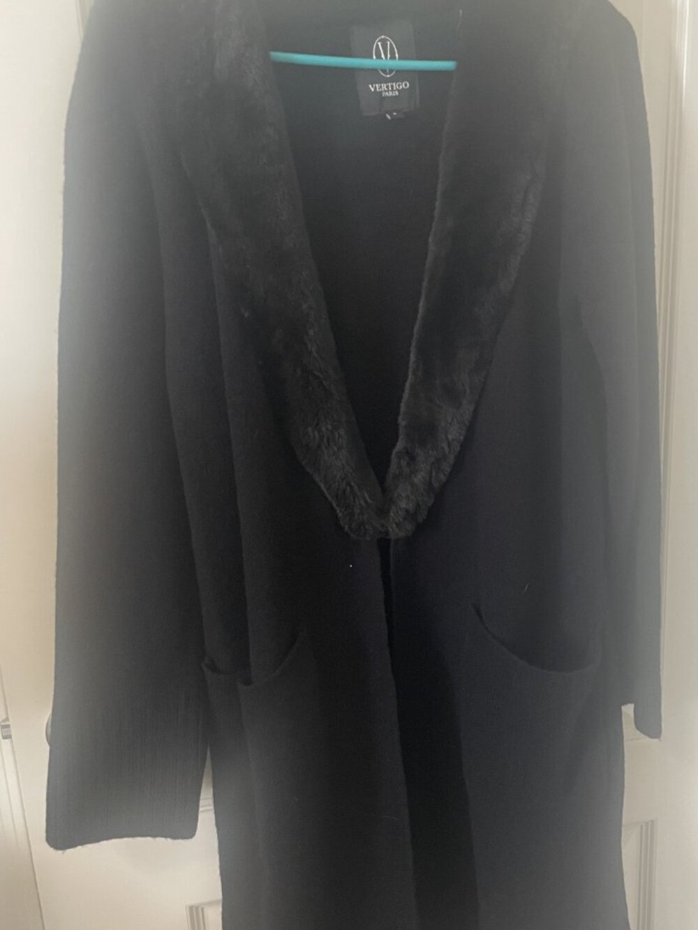 NWOT Vertigo Paris Black Faux Fur Trim Cardigan Women’s Small